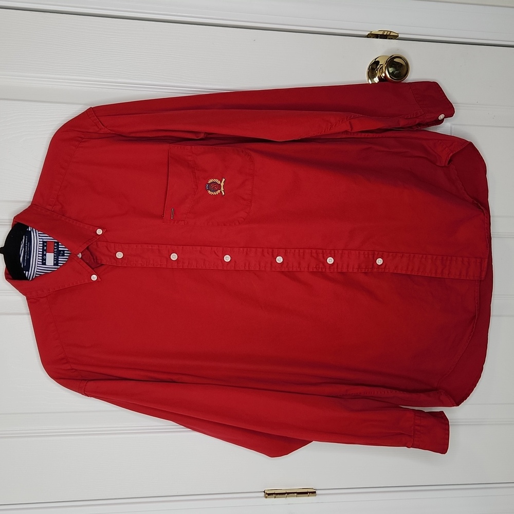 Vintage Men's Tommy Hilfiger red cotton button down shirt 100% cotton small